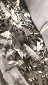高價(jià)收購(gòu)工廠廢品廢料,垃圾清理運(yùn)輸處置,可燃燒的廢料